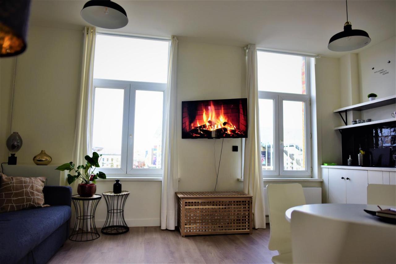 Sleep Inn - Black And White Modern Flat With Cityview Антверпен Экстерьер фото